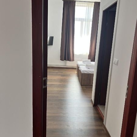 The Dot Hotel Medgyes Kültér fotó