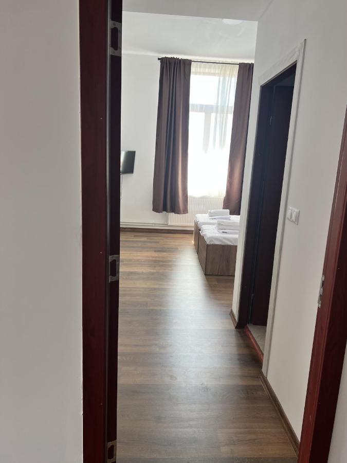 The Dot Hotel Medgyes Kültér fotó